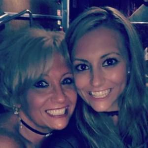 Meet your Posher, Lorrie